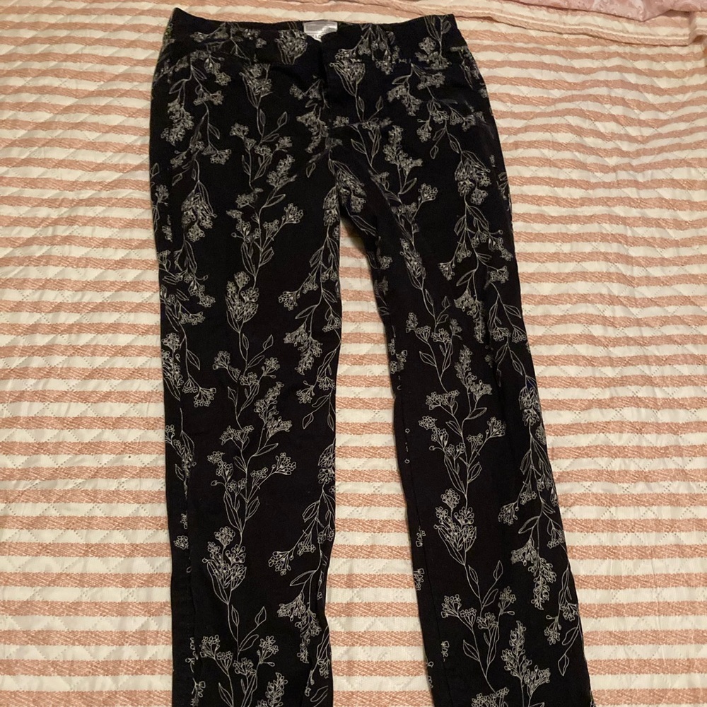Floral print black pants
